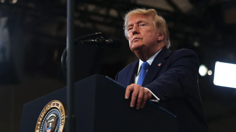 U.S. President Donald Trump pauses while delivering remarks at the David S. Mack Center for Training and Intelligence in Garden City, N.Y., on Aug. 14, 2026. (Samuel Corum/Getty Images)