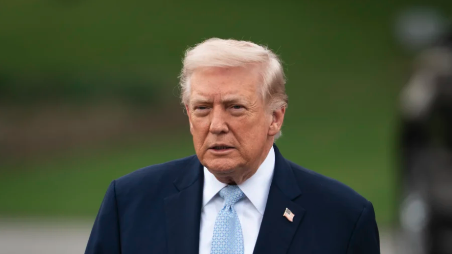 President Donald Trump departs the White House on March 20, 2026. (Madalina Kilroy/The Epoch Times)